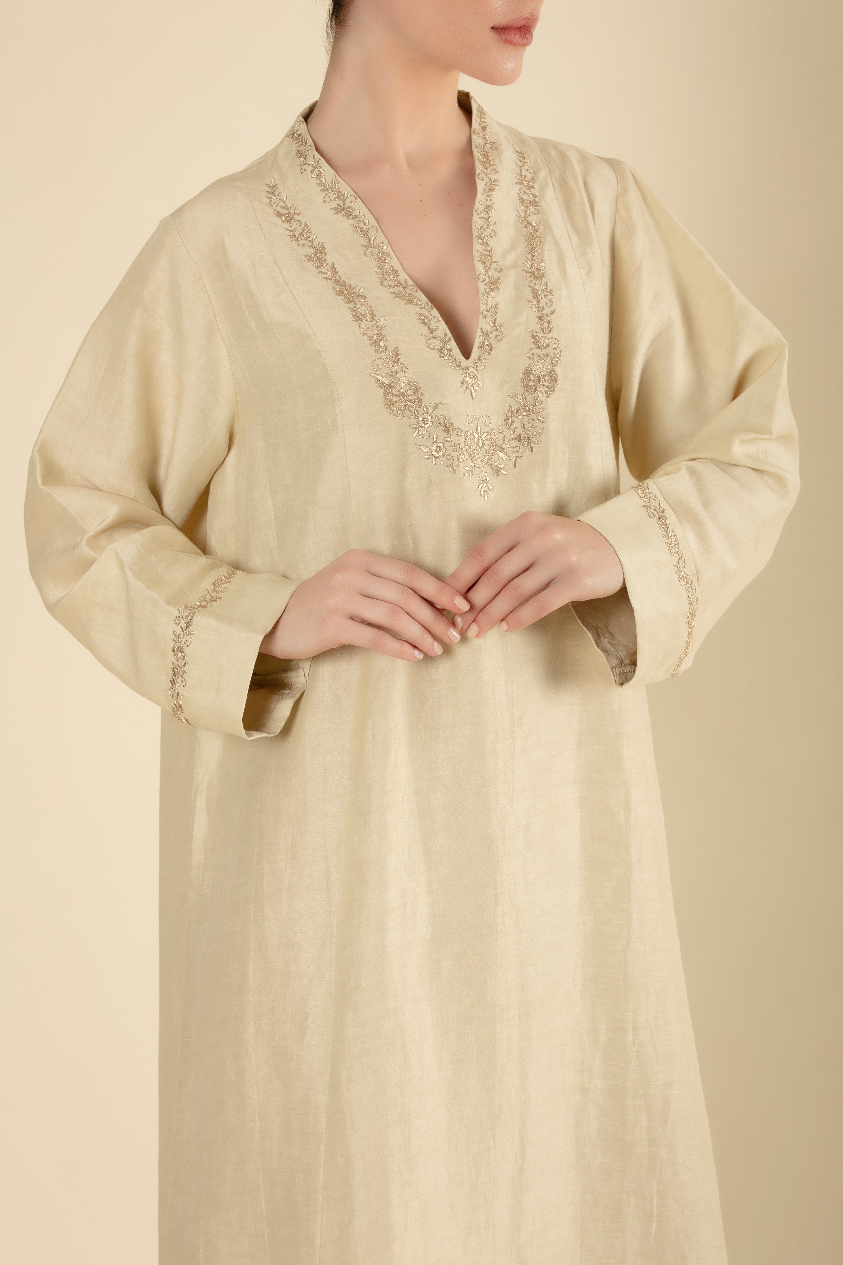 Golden Serenity Jalabiya